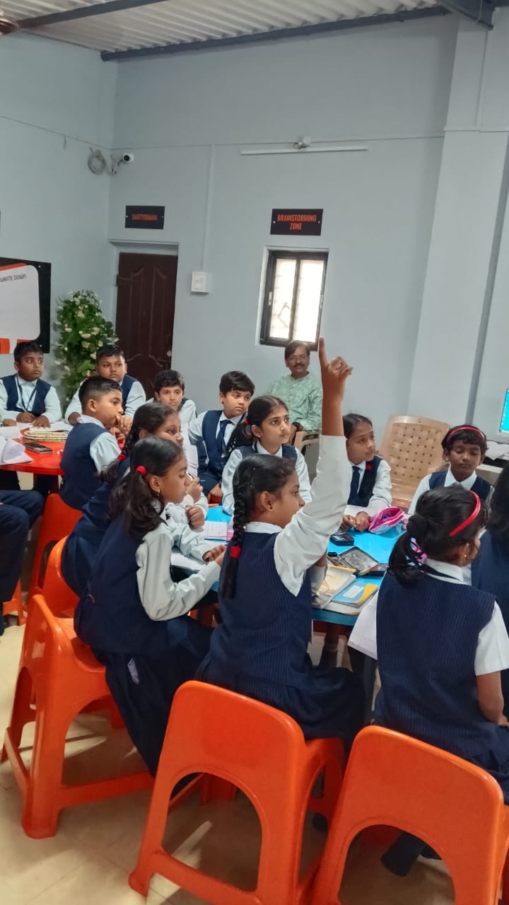 Students Robotics Activities5 Kolhapur